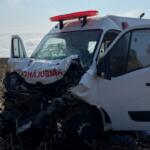 Ambulância com paciente de Bela Vista bate na traseira de carreta na BR-060