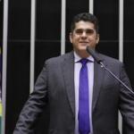 Deputado Antônio Doido é alvo de operação da PF que encontrou celular no esgoto e R$ 87 mil em dinheiro