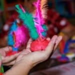 Amarelinha, pião e pega-pega: projeto usa brincadeiras para alfabetização em Campo Grande