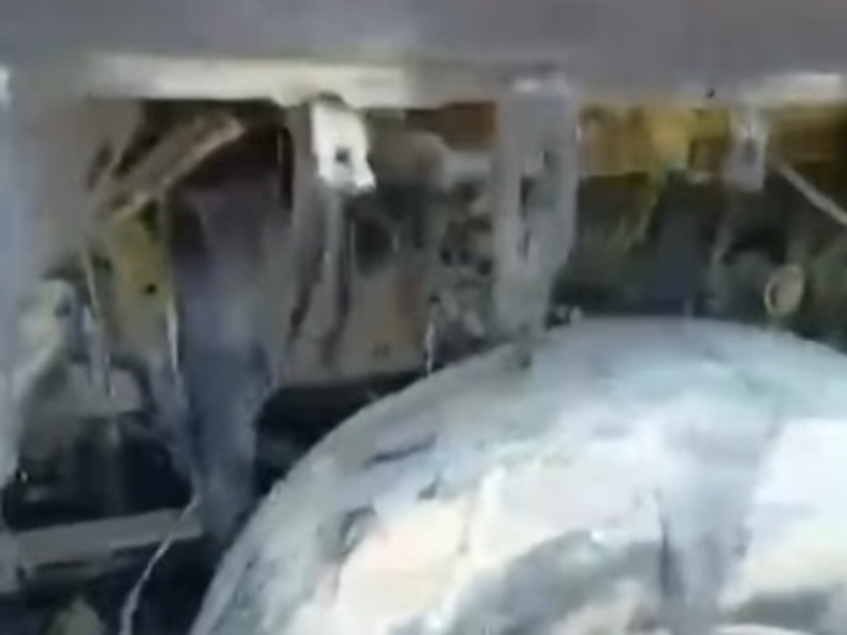 VíDEO: motorista controla fogo em cabine de carreta com combustível em MS