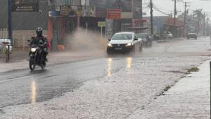 Chuva se intensifica e chega a quase 30 mm em Campo Grande