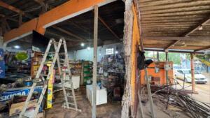 Dono de mercado amarga prejuízo de R$ 80 mil após ladrões baterem caminhonete furtada no Lageado
