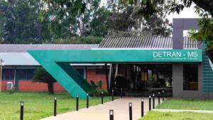 Esquema do 4º eixo: MP denuncia ex-servidores e despachantes por fraudes no Detran-MS
