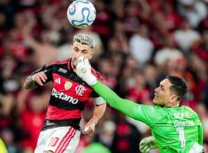 Flamengo passa sufoco, mas empata com Independiente del Valle e está na semi da Libertadores