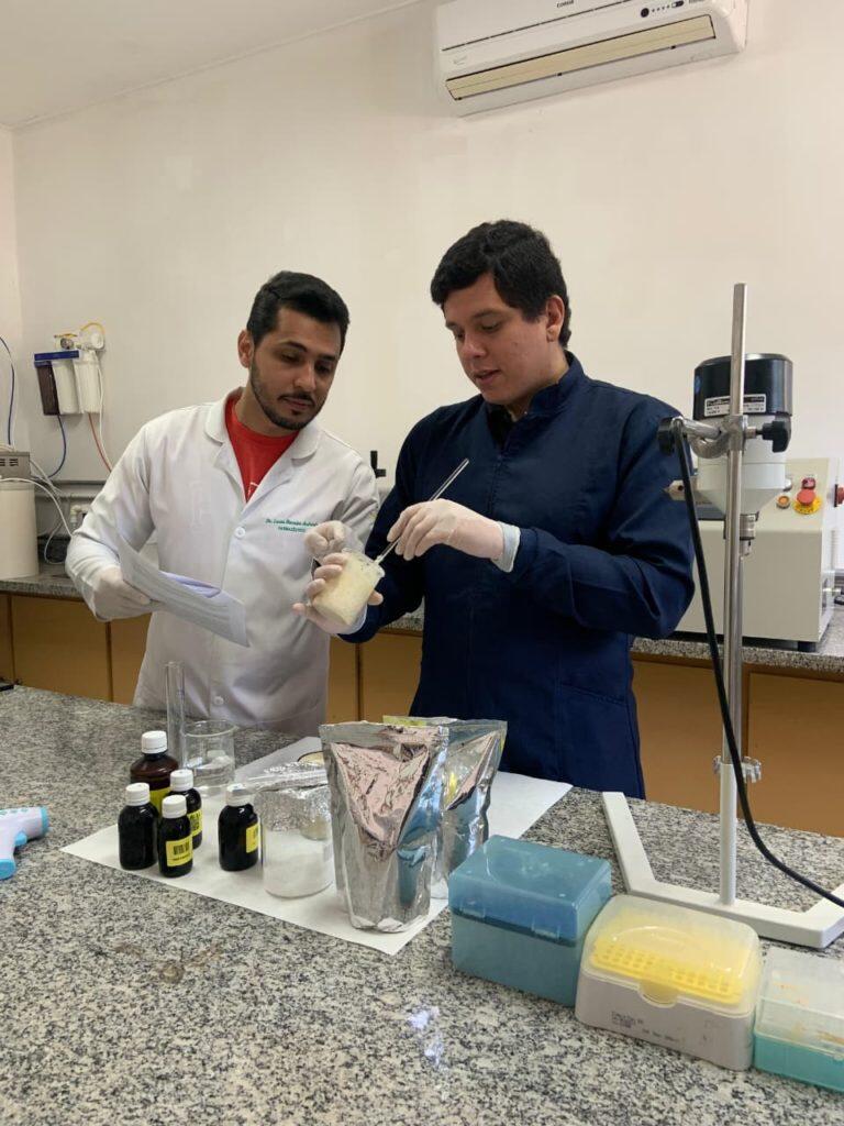 Casca de fruta amada em MS vira esfoliante de pele no Estado casca fruta esfoliante