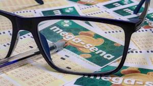 Mega-Sena acumula para R$ 52 milhões; veja os números sorteados