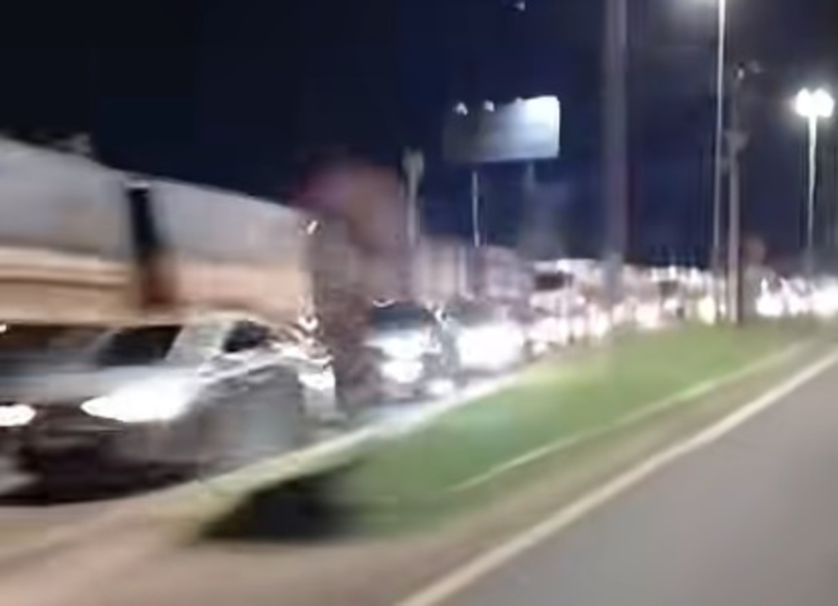 VÍDEO: Engavetamento na ponte do Rio Paraná causa congestionamento entre MS e SP