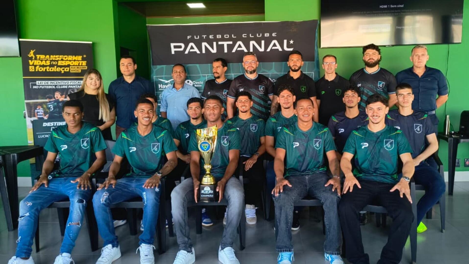 Pantanal comemora título do Sub-20 e promove 16 atletas para o profissional
