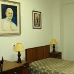 Conhece? Quarto que papa são João Paulo II dormiu em Campo Grande é aberto para visitação