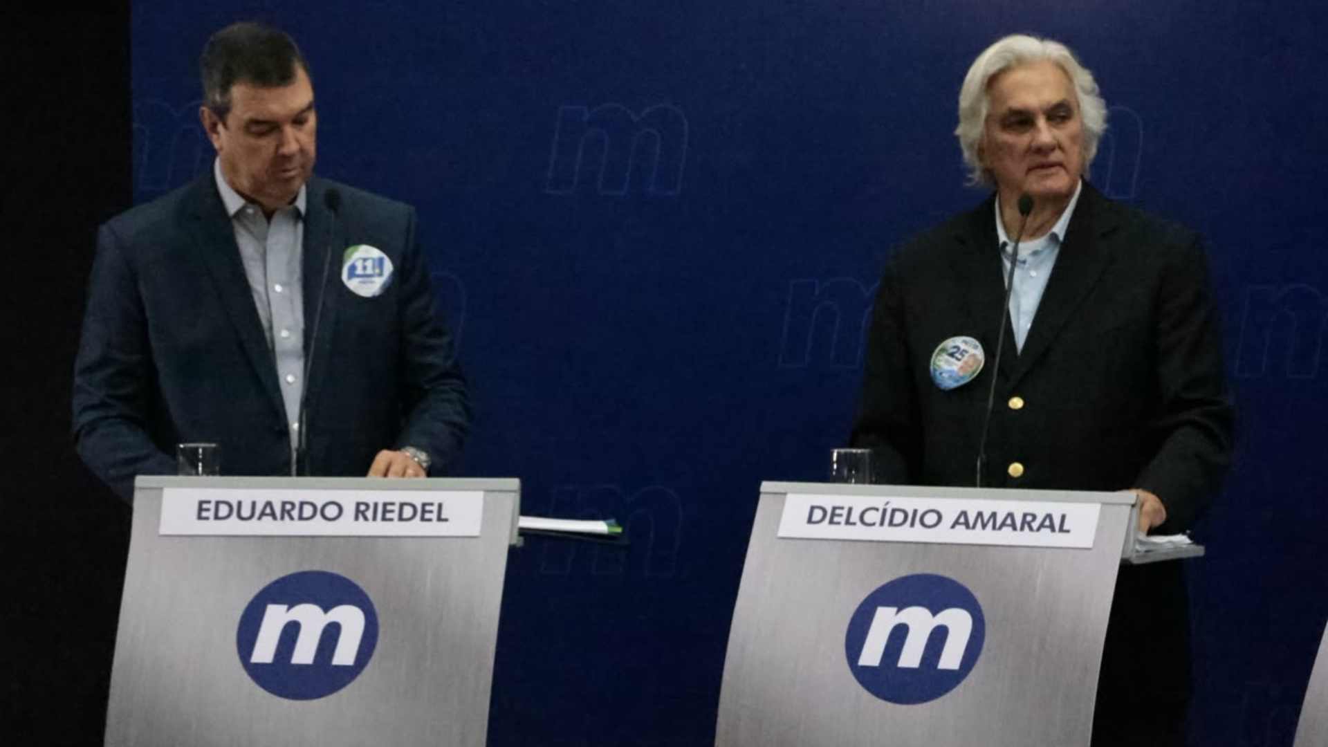 Riedel questiona Delcídio sobre proposta para servidores diante de limites fiscais