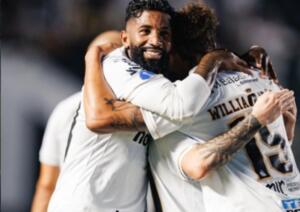 Gabigol vive noite de garçom e Santos abre boa vantagem sobre o Atlético-MG na Sul-Americana