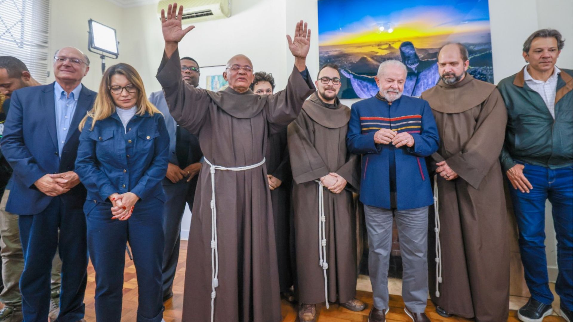 Frente católica repudia declarações de Lula sobre celibato e ordenação feminina na igreja