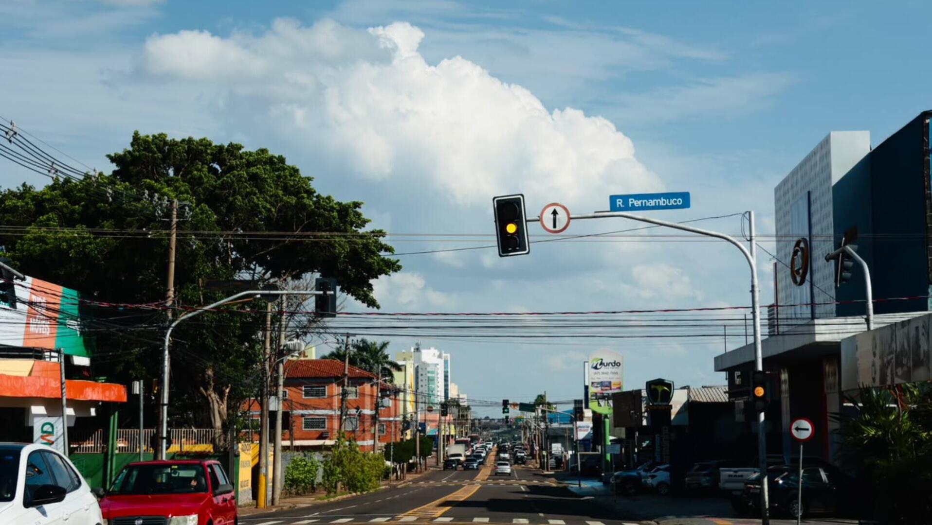 tempo, nuvem, sol, calor, rua pernambuco