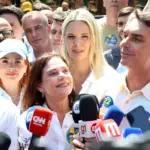 Flávio Bolsonaro diz que vai manter Bolsa Família e Farmácia Popular