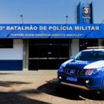 Bebê de 2 meses engasga, perde a consciência e é salva por policiais em Dourados