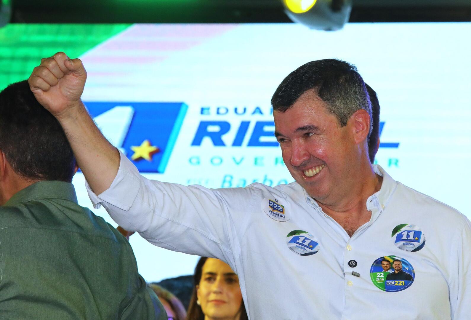 Eduardo Riedel é reeleito governador de Mato Grosso do Sul com mais de 67% dos votos