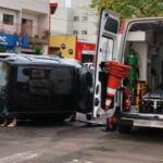 Colisão entre carros termina com tombamento na região central de Dourados