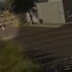 VÍDEO: Mulher de 50 anos morre ao colidir bicicleta elétrica contra carro em Paranaíba