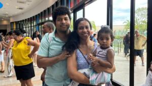 Com direito a ‘caudas’ e fantasias, sereia encanta crianças no Bioparque Pantanal