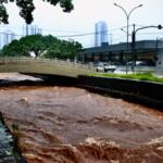 Córregos sobem após chuva em Campo Grande e acendem alerta para transbordamentos