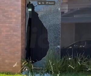 Vidro da Corregedoria da Polícia Civil em Campo Grande é quebrado durante a madrugada
