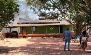Duas pessoas são encontradas mortas depois de incêndio em residência de Itaquiraí