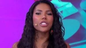 ‘Entregando currículo’: Carol Lekker quebra silêncio após se demitir da Record