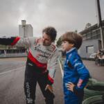 Filho de peixe, peixinho é: Daniel Lancaster acompanha a estreia do filho no kart aos 7 anos