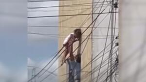 Criança de quatro anos cai de janela e fica presa à fiação elétrica em Alagoas