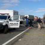 Colisão entre van com pacientes oncológicos e caminhonete deixa seis mortos e 15 feridos na PB