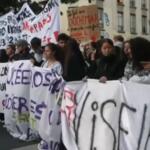 Jovens protestam na Bastilha e convocam novo ato após falta de acordo com governo francês