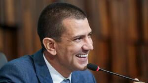 TRE-RJ recalcula votos e Ruas vence para o governo com 50,88% dos votos válidos