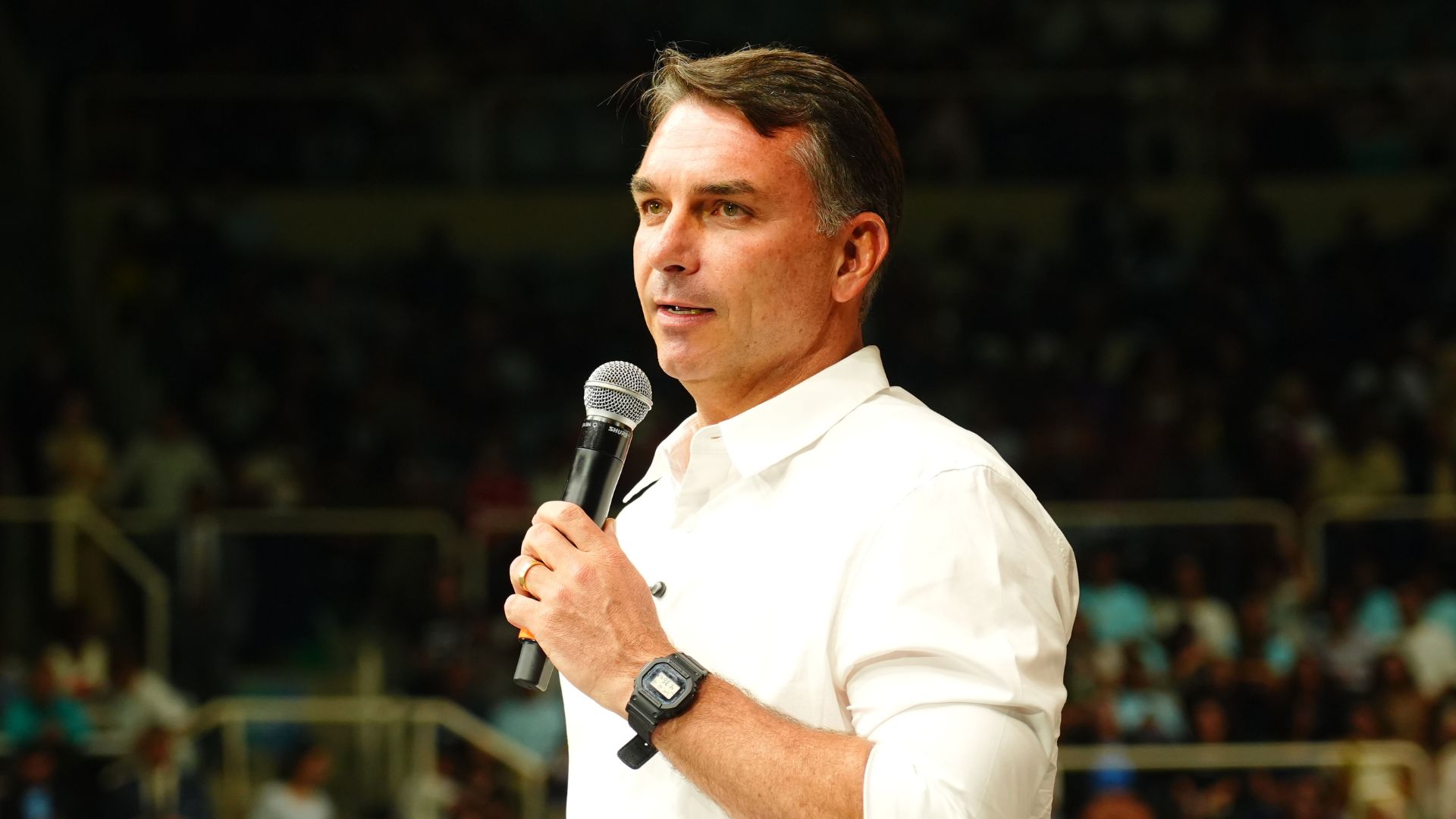 Flávio Bolsonaro declara que votará pelo fim da escala 6×1 pela ‘vontade do povo’