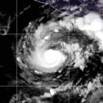 Furacão Trudy avança em direção ao México, enquanto o tufão Champi ameaça Guam