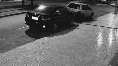 Veículo desgovernado atinge carros estacionados em Chapadão do Sul
