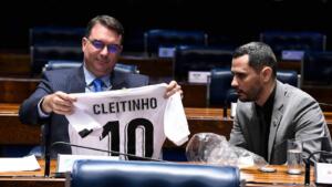 Flávio Bolsonaro e Cleitinho