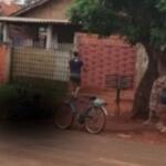 Suspeita de participar do CV é atingida por tiros na frente de casa em Maracaju