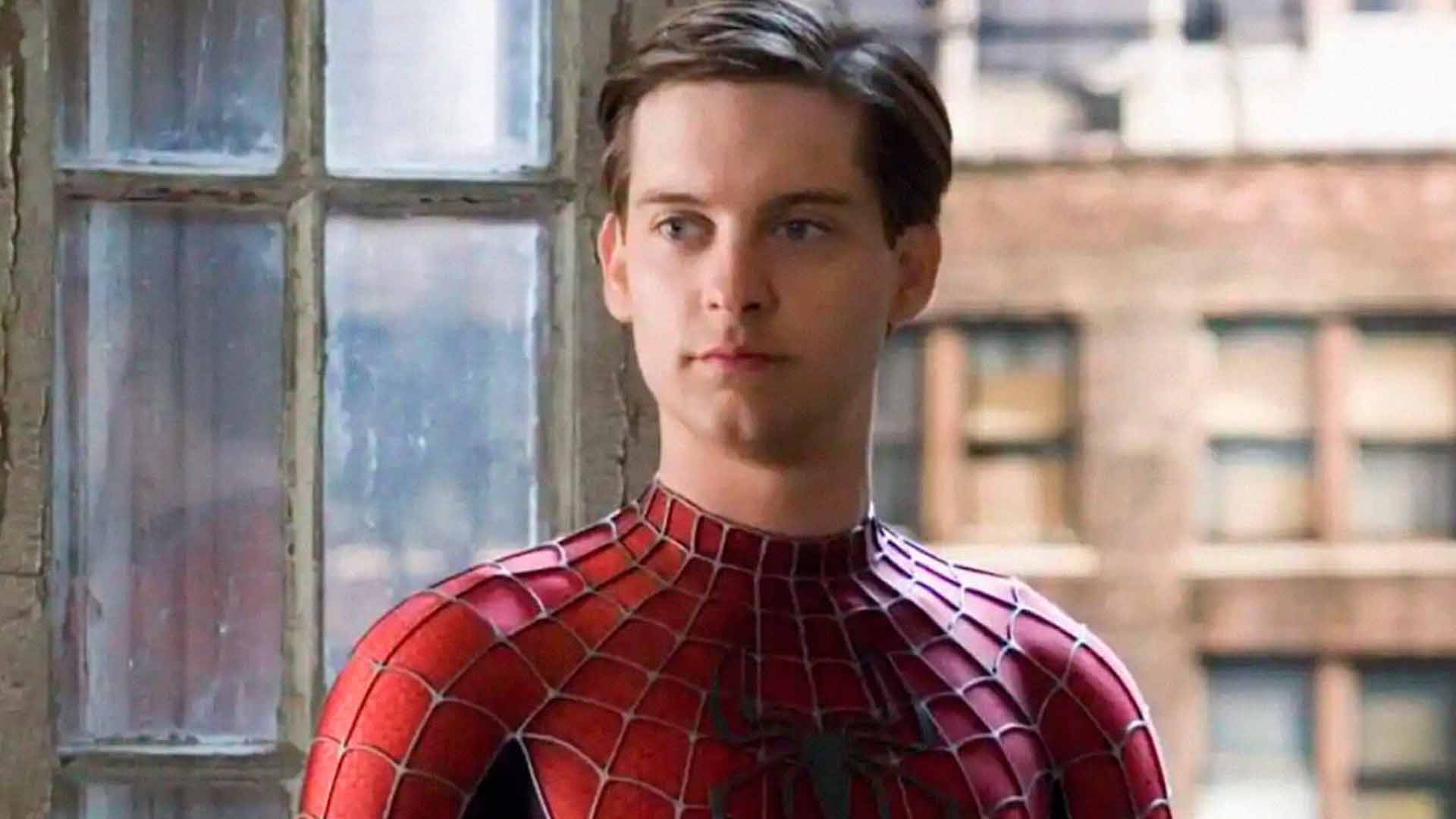 Maturidade? Ator de ‘Homem-Aranha’ faz papel de padre em casamento da ex-mulher