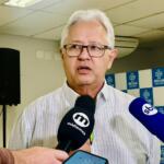 Santa Casa mantém criança internada enquanto busca solução para cardiologia infantil