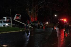 Acidente entre carro e moto deixa mulheres feridas em cruzamento no Rita Vieira