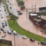 VÍDEO: Chuva alaga Avenida Nelly Martins e faz lago do Parque das Nações transbordar