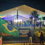 Eleitores de Flávio em Campo Grande acreditam que TSE interferiu nas eleições ao prorrogar votação