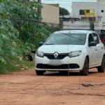 Carreta-prancha arranca fiação e deixa cabos espalhados por rua em Campo Grande