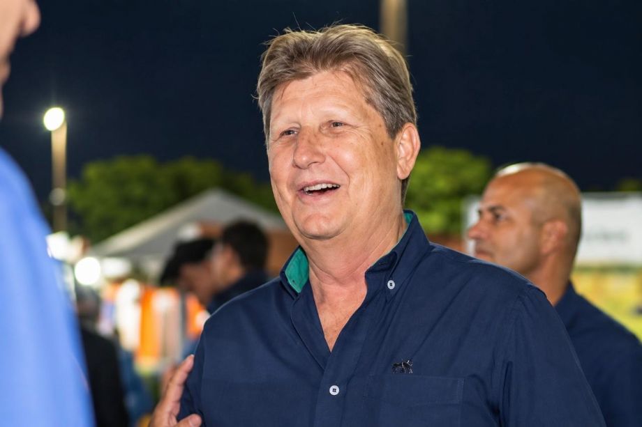 Prefeito de Chapadão do Sul, Walter Schlatter é transferido para SP após dores ao respirar