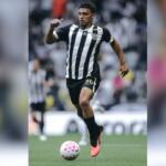 Com virada ‘heroica’ no fim, Atlético Mineiro vence o Santos por 2 a 1 e vai à 6ª colocação