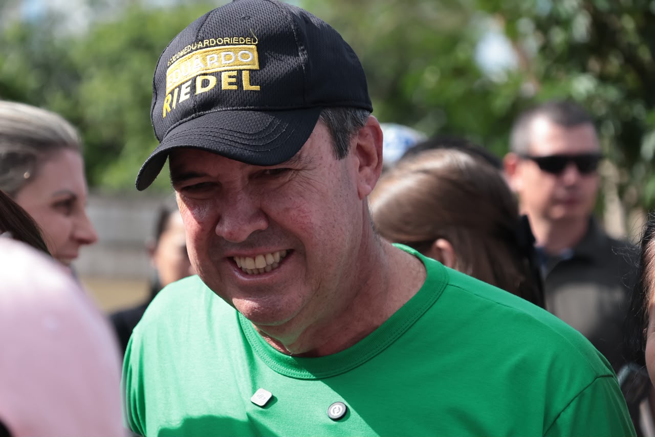 Última carreata de Riedel antes das eleições reúne apoiadores na Afonso Pena