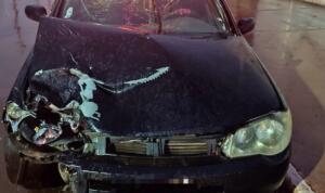 Motorista invade contramão e deixa motociclista com ferimentos graves