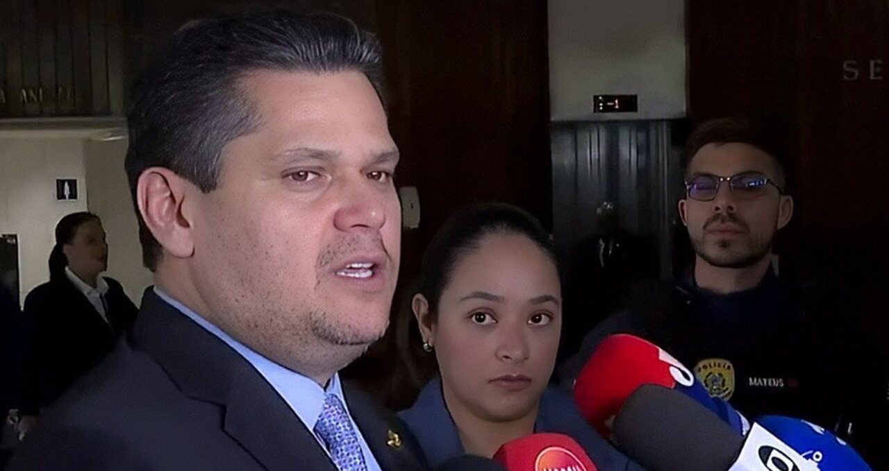 ‘Votação mais rápida do fim da escala 6×1 depende dos senadores’, diz Alcolumbre