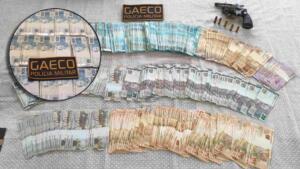 Gaeco apreendeu maços de notas de R$ 200 com investigados de cartel da confecção em MS