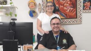 ‘Me dá até conselhos’: ex-aluno sente orgulho de trabalhar com antiga professora no SUS em MS